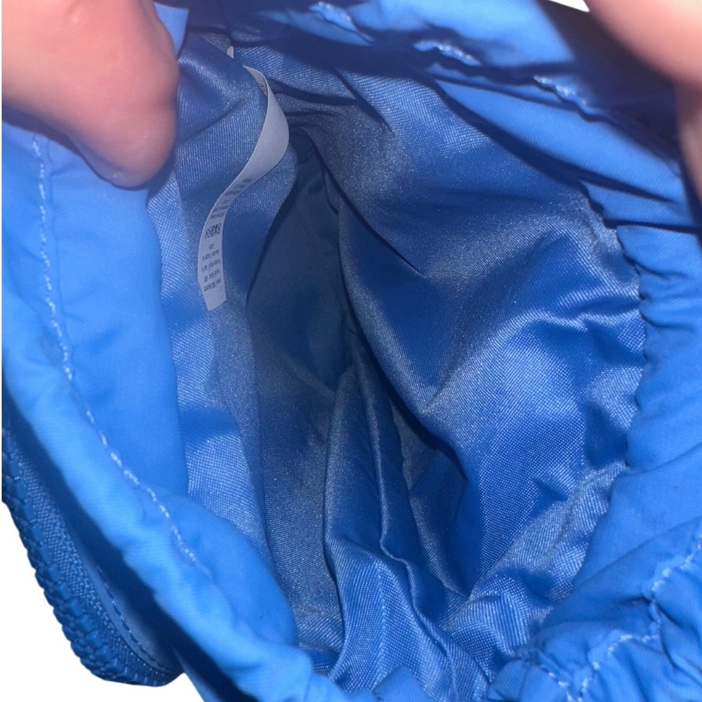 Lululemon Water Bottle Crossbody Bag Blue Adjustable Strap Zipper Pocket - Picture 6 of 12